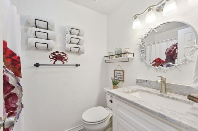 214 Sand Dune Court, Surfside Beach, TX 77541