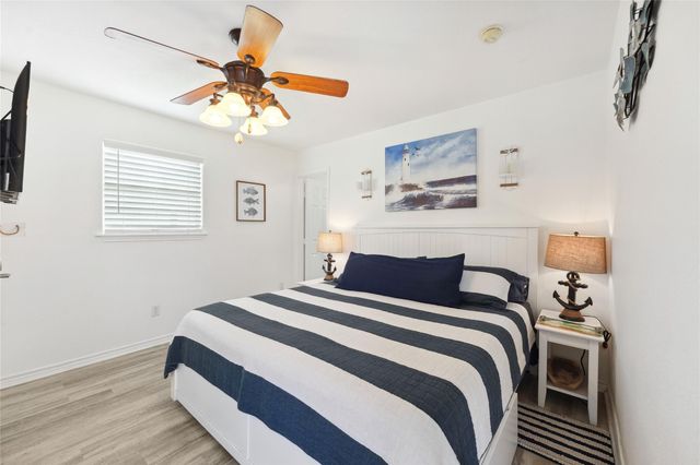 214 Sand Dune Court, Surfside Beach, TX 77541