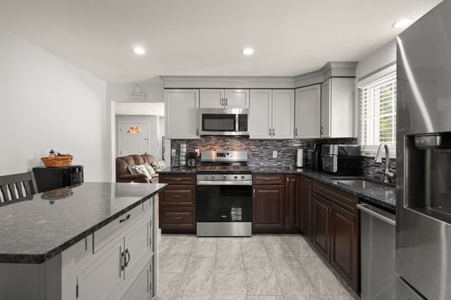 62 Michael Rd, Dracut, MA 01826
