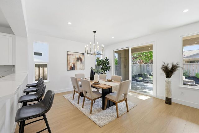 162 Calistoga, Lincoln, CA 95648