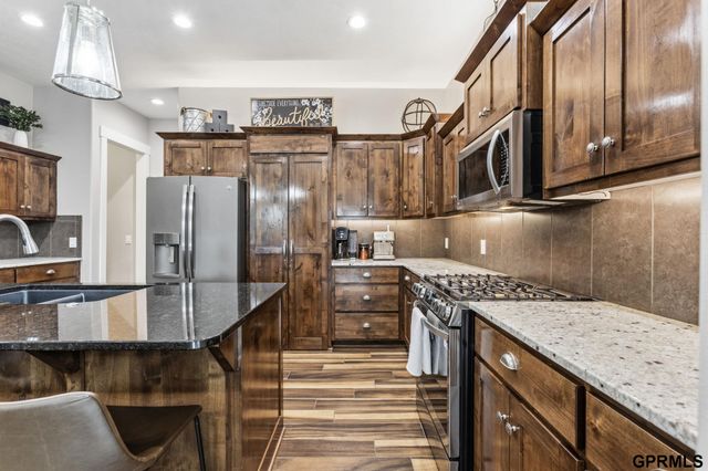 8121 N 163rd Avenue, Bennington, NE 68007