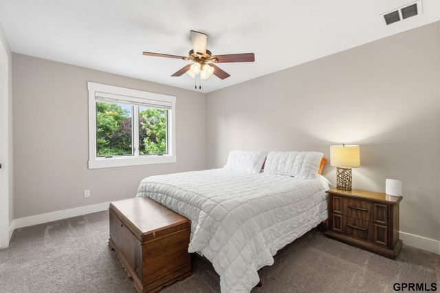 8121 N 163rd Avenue, Bennington, NE 68007