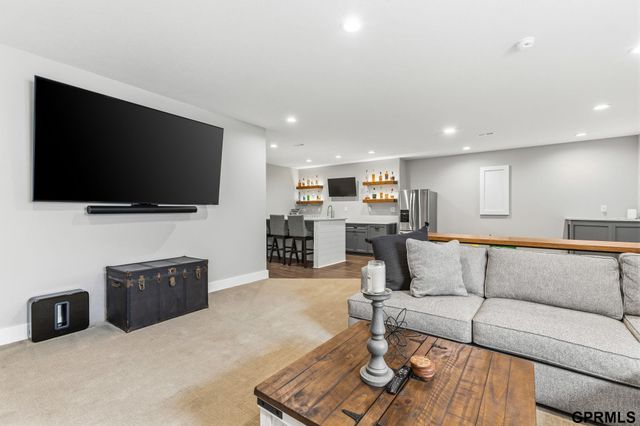 8121 N 163rd Avenue, Bennington, NE 68007