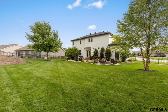 8121 N 163rd Avenue, Bennington, NE 68007