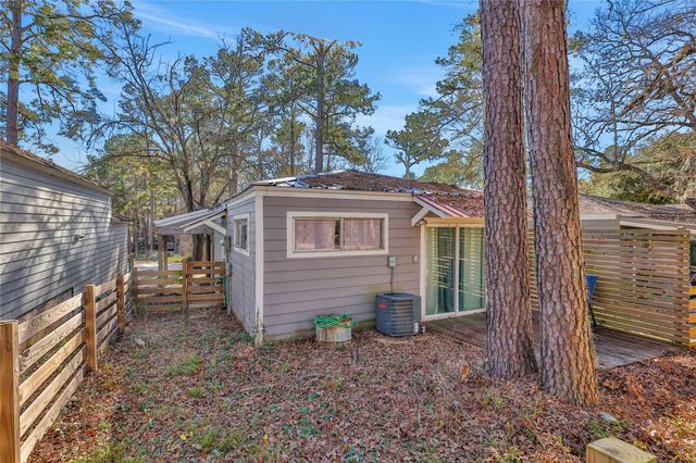 101 Harbour Row Drive, Coldspring, TX 77331