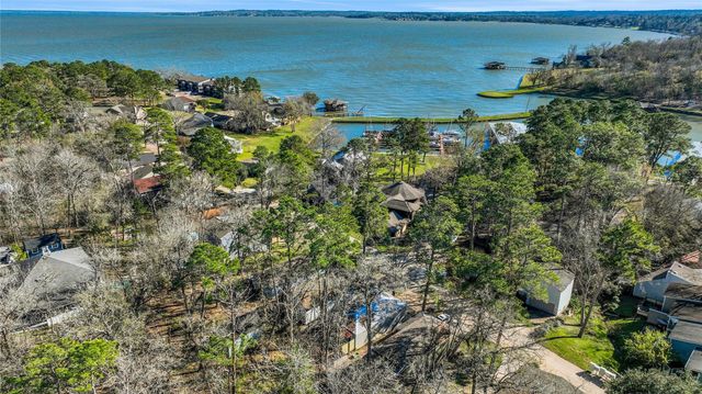 101 Harbour Row Drive, Coldspring, TX 77331