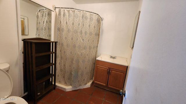 18597 Saint Basil Avenue, Adelanto, CA 92301