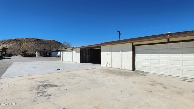 18597 Saint Basil Avenue, Adelanto, CA 92301