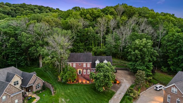 1008 Noble Cir, Franklin, TN 37069