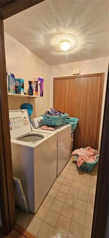 304 E 16th Street, Holden, MO 64040