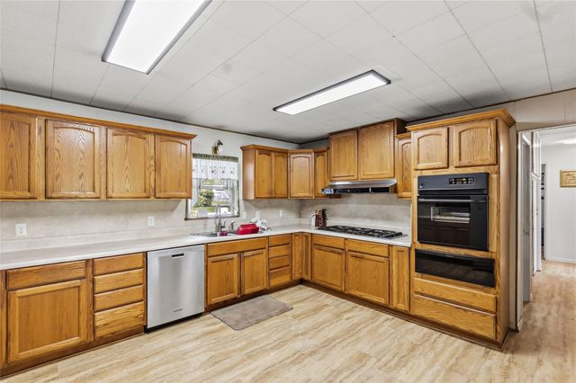 10084 Fm 831, Buffalo, TX 75831