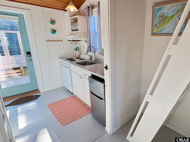 30 Poker Players Lot 3, Ocracoke, NC 27960