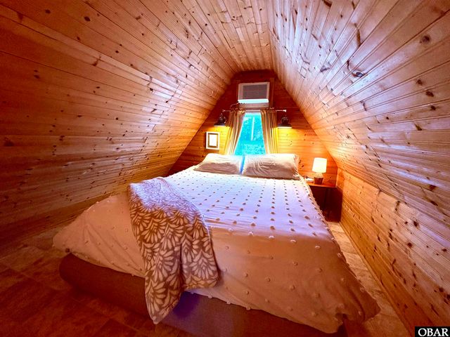 30 Poker Players Lot 3, Ocracoke, NC 27960