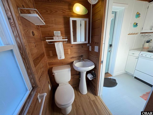 30 Poker Players Lot 3, Ocracoke, NC 27960