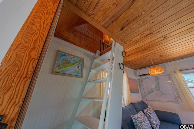 30 Poker Players Lot 3, Ocracoke, NC 27960