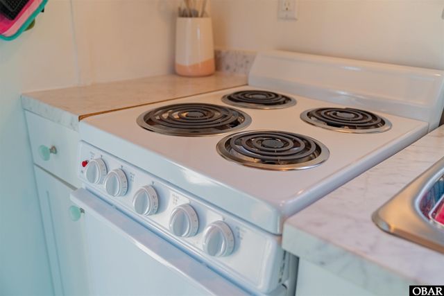 30 Poker Players Lot 3, Ocracoke, NC 27960