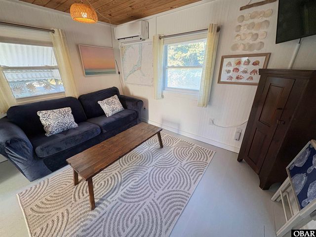 30 Poker Players Lot 3, Ocracoke, NC 27960