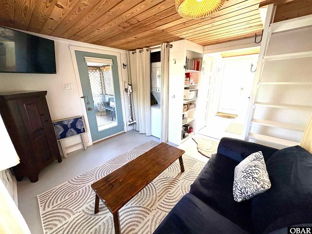 30 Poker Players Lot 3, Ocracoke, NC 27960