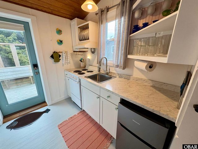 30 Poker Players Lot 3, Ocracoke, NC 27960