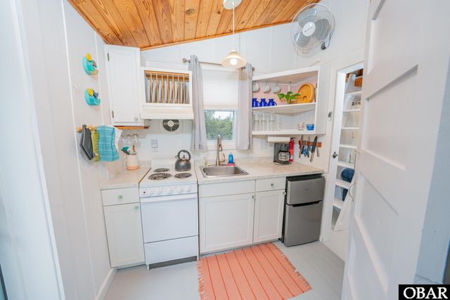 30 Poker Players Lot 3, Ocracoke, NC 27960