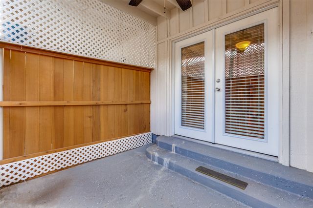 15926 Stillwood Street 1071, Dallas, TX 75248