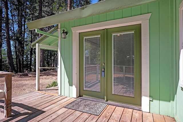 3005 School St, Pollock Pines, CA 95726