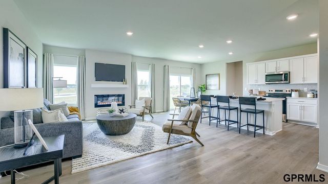 12405 S 205th Avenue, Gretna, NE 68028