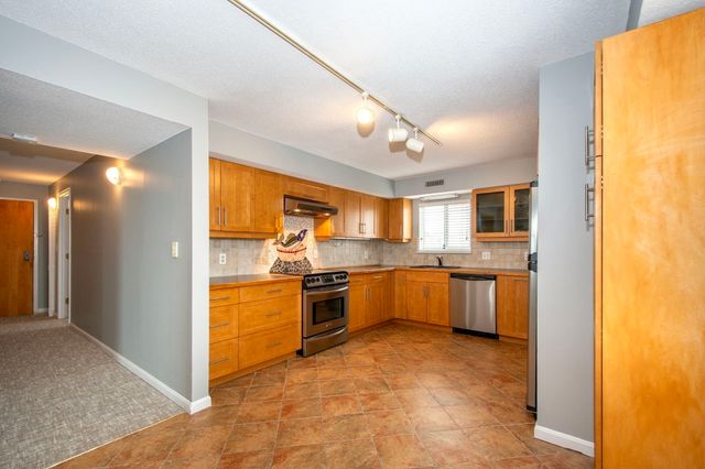 121 Nantasket Ave 309, Hull, MA 02045