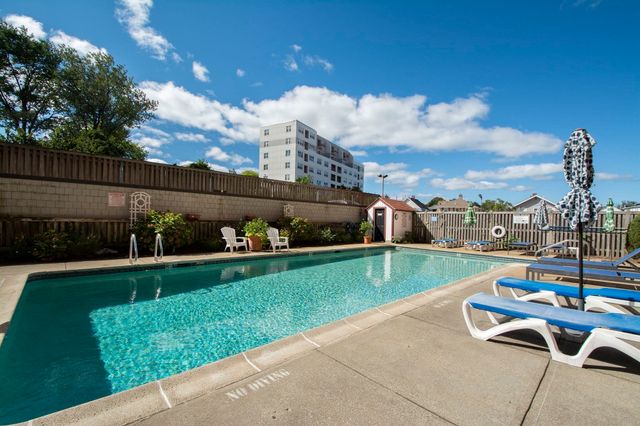 121 Nantasket Ave 309, Hull, MA 02045