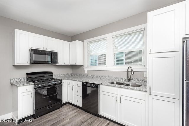 110 S 37th St, Louisville, KY 40212