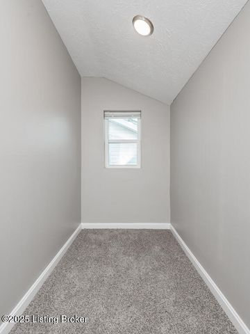 110 S 37th St, Louisville, KY 40212