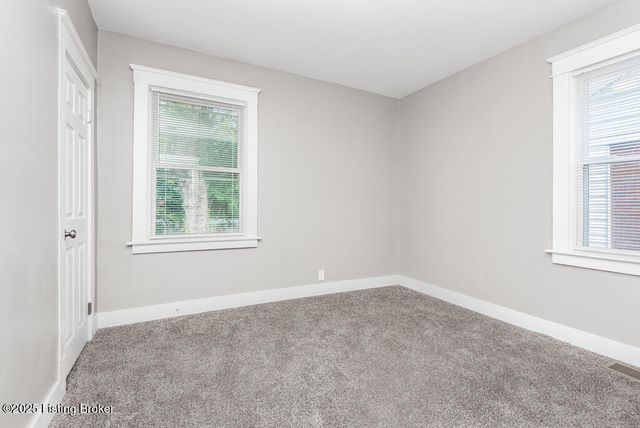 110 S 37th St, Louisville, KY 40212