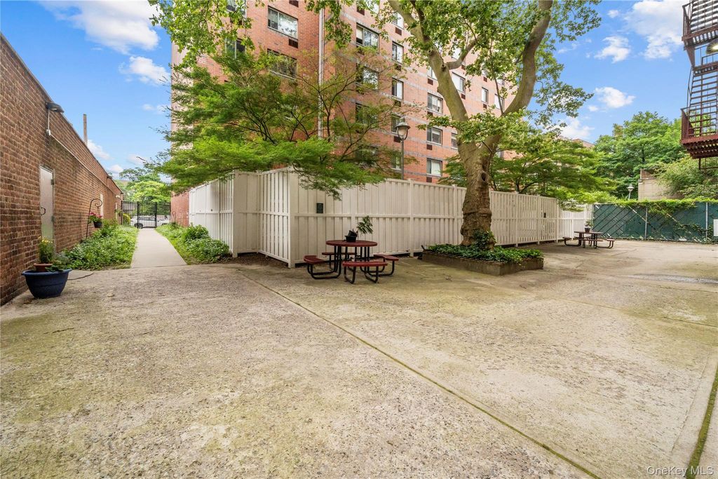 3260 Netherland Avenue 3F, Bronx, NY 10463 — photo 4