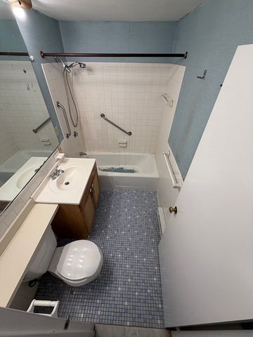 1321 Worcester Road 303, Framingham, MA 01701