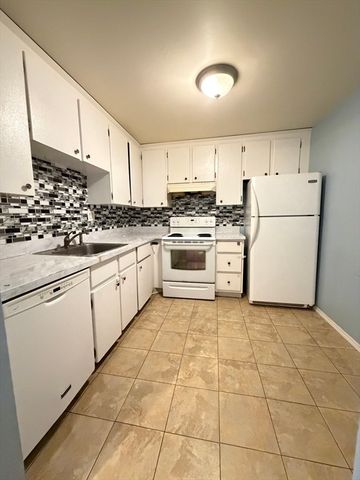 1321 Worcester Road 303, Framingham, MA 01701