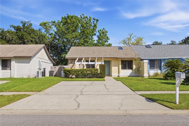9911 LANCEWOOD STREET, Orlando, FL 32817