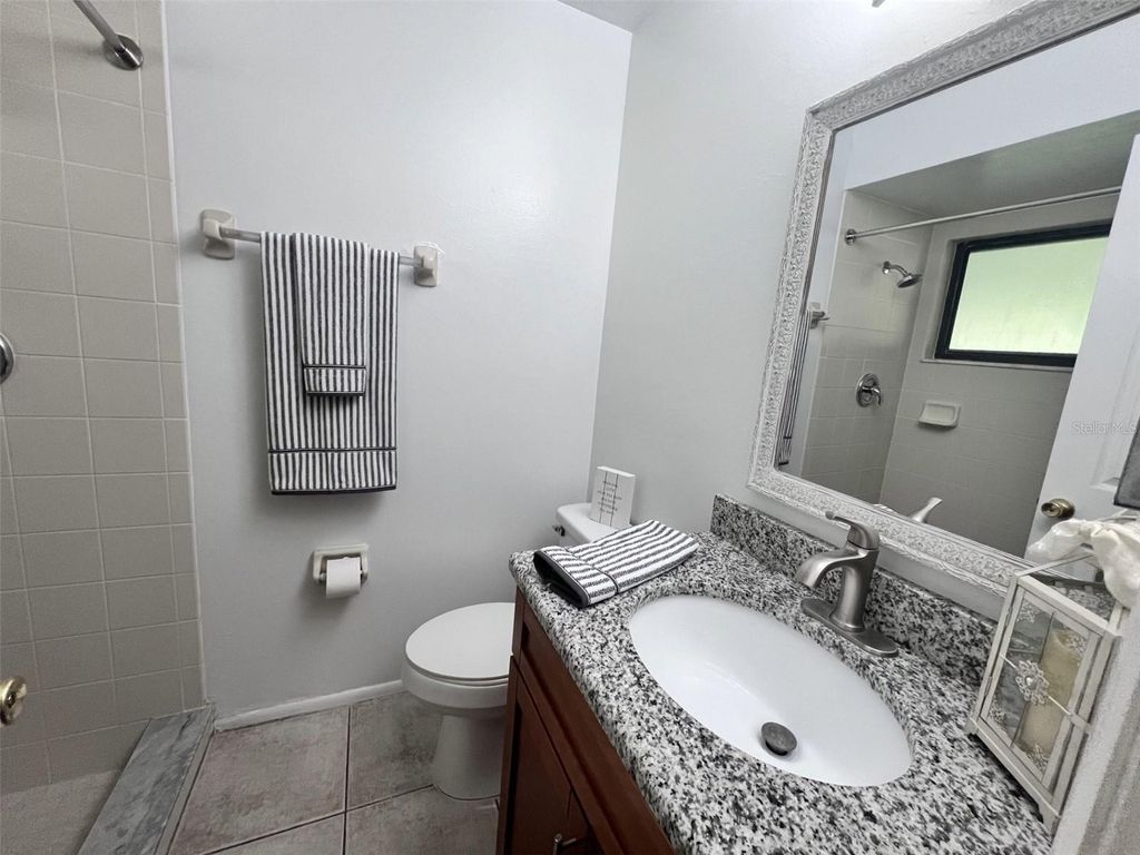 Image 21 of property listing at 9911 LANCEWOOD STREET, Orlando, FL 32817