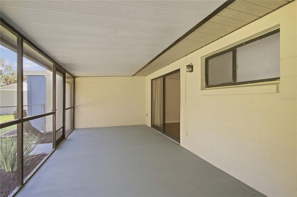 Image 26 of property listing at 9911 LANCEWOOD STREET, Orlando, FL 32817