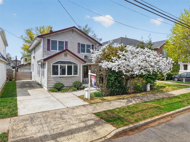 8530 261st Street, Floral Park, NY 11001
