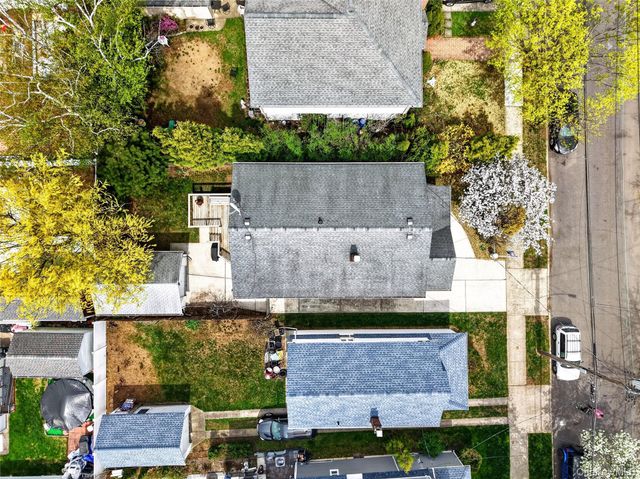 8530 261st Street, Floral Park, NY 11001