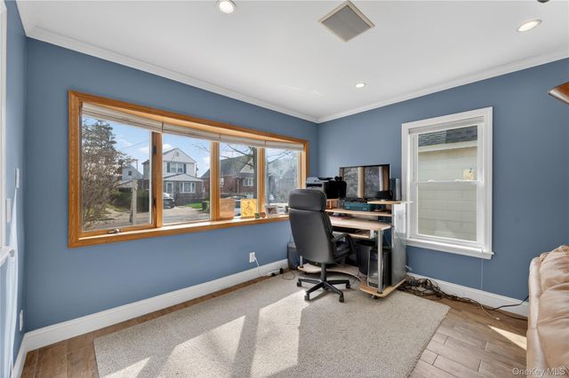 8530 261st Street, Floral Park, NY 11001