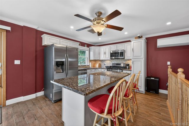 8530 261st Street, Floral Park, NY 11001