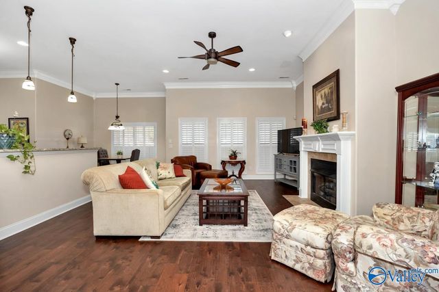 2811 Stepper SE, Owens Cross Roads, AL 35763