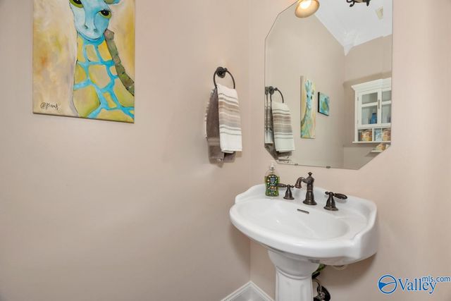 2811 Stepper SE, Owens Cross Roads, AL 35763