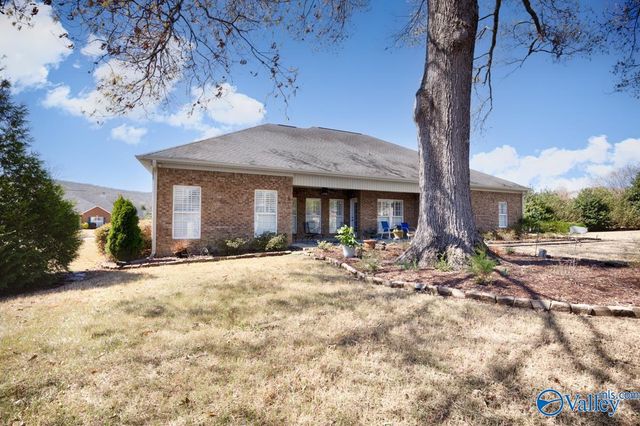 2811 Stepper SE, Owens Cross Roads, AL 35763