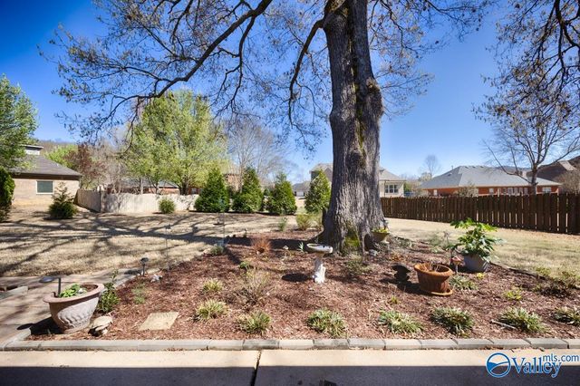 2811 Stepper SE, Owens Cross Roads, AL 35763