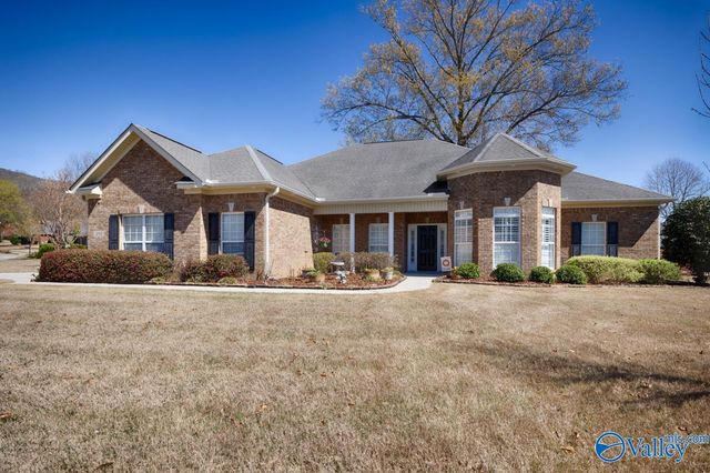 2811 Stepper SE, Owens Cross Roads, AL 35763