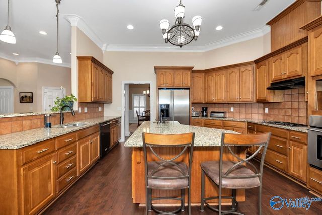 2811 Stepper SE, Owens Cross Roads, AL 35763