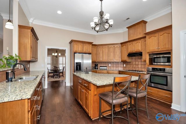 2811 Stepper SE, Owens Cross Roads, AL 35763