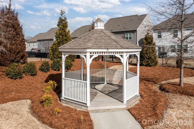 143 Haddonsfield Drive, Mooresville, NC 28115